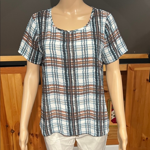Maeve Multicolor Plaid Short Sleeve Blouse with Open Back - Picture 7 of 8